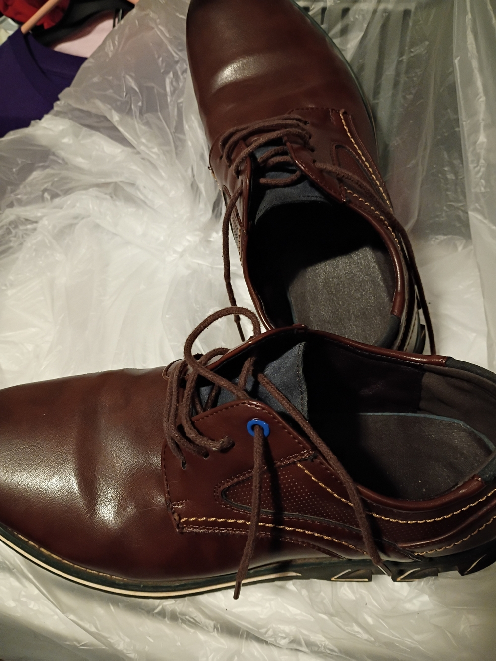Men's Brown Leather Boat Shoes with Contrast Stitching
